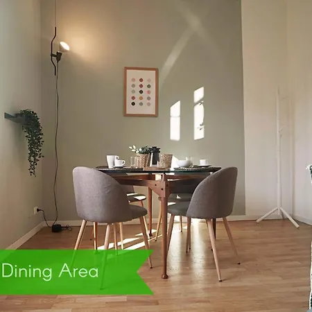 Elegant Near Brera Area Apartment Milan